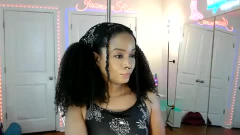 Jazmine Fox online show from May 5, 2026, 4:15 pm