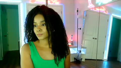 Jazmine Fox online show from June 25, 2026, 7:40 pm