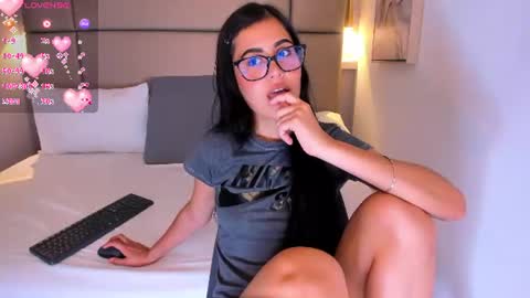 Snapshot of jazminmoree chatting on June 24, 2026, 9:03 pm Jazmin online show from June 24, 2026, 9:03 pm