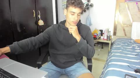 Lin online show from February 3, 2026, 4:54 am