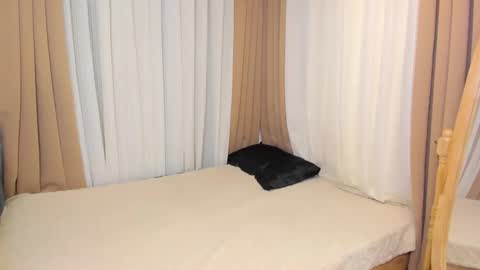 jchugecock online show from December 4, 2025, 8:50 pm