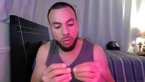 Snapshot of jcmax305 chatting on March 7, 2025, 4:46 am JcMax305 online show from March 7, 2025, 4:46 am