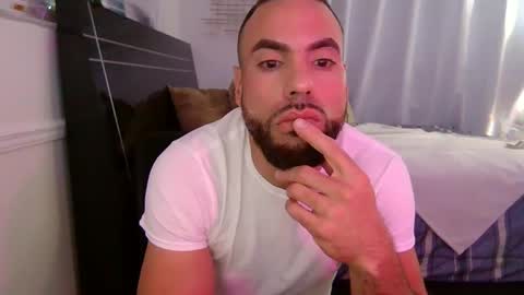 Snapshot of jcmax305 chatting on March 12, 2025, 1:19 pm JcMax305 online show from March 12, 2025, 1:19 pm