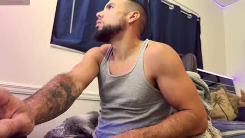 Snapshot of jcmax305 chatting on September 12, 2025, 8:09 pm JcMax305 online show from September 12, 2025, 8:09 pm