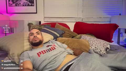 Snapshot of jcmax305 chatting on November 19, 2025, 1:11 pm JcMax305 online show from November 19, 2025, 1:11 pm