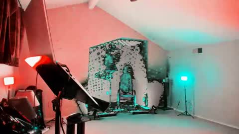 JDinEuless online show from February 14, 2025, 11:31 pm