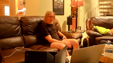 JDinEuless online show from April 12, 2026, 8:03 pm