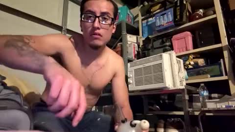 jdingo743817 online show from April 17, 2026, 10:51 am