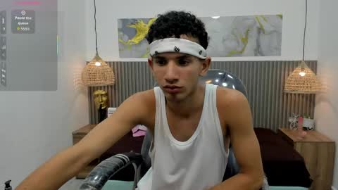 jdwhite18 online show from April 24, 2026, 4:15 am