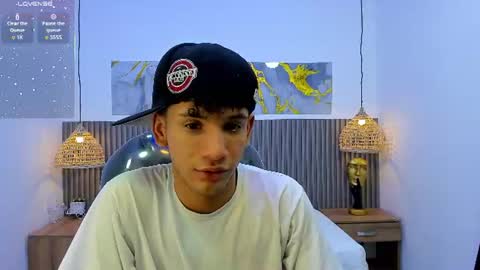 Snapshot of jdwhite18 chatting on July 31, 2026, 3:11 pm jdwhite18 online show from July 31, 2026, 3:11 pm