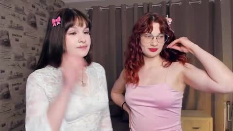 Snapshot of jeanaenny chatting on May 24, 2026, 8:03 pm Jeana online show from May 24, 2026, 8:03 pm