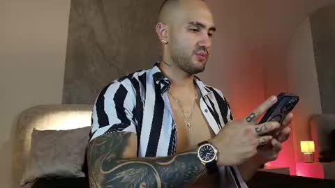Snapshot of jeancolleman chatting on June 19, 2026, 12:04 am Jean Colleman online show from June 19, 2026, 12:04 am