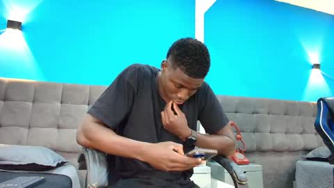 Snapshot of jeandante_ chatting on May 18, 2026, 8:03 pm Jeandante online show from May 18, 2026, 8:03 pm