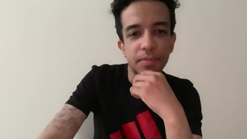 Snapshot of jeanferr98 chatting on July 4, 2026, 6:25 pm lost job just trying to pay the rent help out if ya can thanks online show from July 4, 2026, 6:25 pm