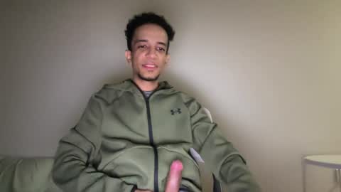 Snapshot of jeanferr98 chatting on August 5, 2026, 8:17 am lost job just trying to pay the rent help out if ya can thanks online show from August 5, 2026, 8:17 am