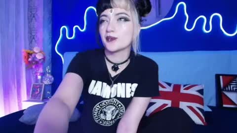 Snapshot of jeannesabatier chatting on May 14, 2026, 7:42 pm Jean online show from May 14, 2026, 7:42 pm