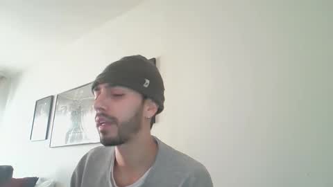 Snapshot of jeanpierbello7 chatting on February 25, 2025, 6:53 pm jean pier bello Silva online show from February 25, 2025, 6:53 pm