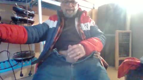 jeepy383838 online show from February 15, 2026, 8:13 am