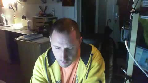 Jrme online show from February 1, 2025, 2:16 am