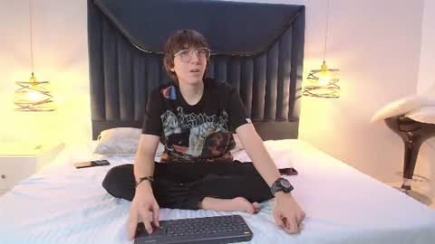Snapshot of jeffbellfort chatting on July 5, 2026, 7:54 pm JeffBellfort online show from July 5, 2026, 7:54 pm