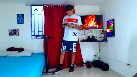 Snapshot of jeffer21_hot chatting on June 8, 2026, 11:05 pm jeffer21_hot online show from June 8, 2026, 11:05 pm