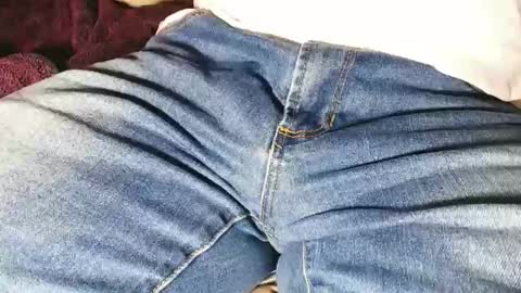 jeffersonel online show from December 14, 2025, 3:34 am