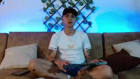 Snapshot of jeffstyle18 chatting on January 8, 2025, 3:08 am Jeff online show from January 8, 2025, 3:08 am