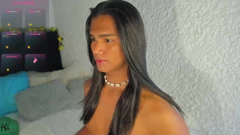 jem roses3 online show from January 19, 2025, 3:39 am