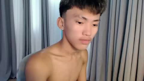 jemart_urnaughtboy online show from April 23, 2026, 7:09 am
