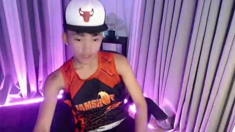 jemart_urnaughtboy online show from April 29, 2026, 3:38 pm