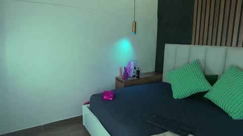 Jena  online show from September 27, 2025, 2:27 am