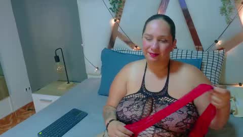 Snapshot of jenacooper__ chatting on May 10, 2026, 11:04 am Jena online show from May 10, 2026, 11:04 am
