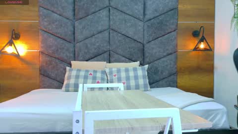 Snapshot of jenacooper__ chatting on June 4, 2026, 2:50 am Jena online show from June 4, 2026, 2:50 am