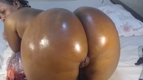 jenarsee online show from October 24, 2025, 9:17 am