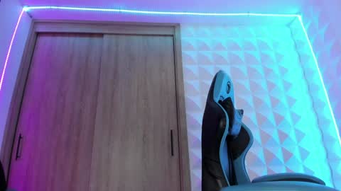 jendralevis online show from February 6, 2025, 1:49 am