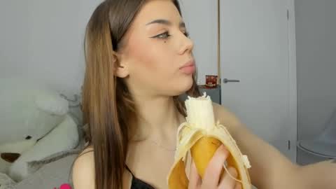 Dolly online show from February 27, 2025, 4:21 pm