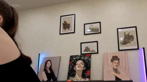 Snapshot of jenie_fire chatting on May 19, 2026, 1:39 pm Dolly online show from May 19, 2026, 1:39 pm