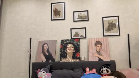 Snapshot of jenie_fire chatting on May 29, 2026, 1:42 pm Dolly online show from May 29, 2026, 1:42 pm
