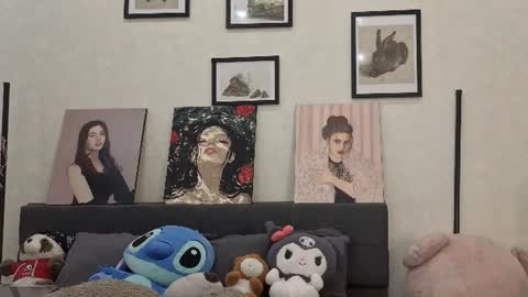 Snapshot of jenie_fire chatting on July 3, 2026, 1:28 pm Dolly online show from July 3, 2026, 1:28 pm