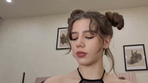 Snapshot of jenie_fire chatting on July 9, 2026, 1:37 pm Dolly online show from July 9, 2026, 1:37 pm