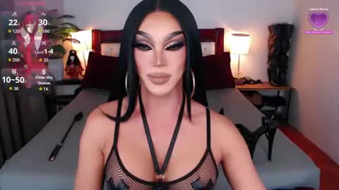 Queen Jenifer online show from June 25, 2026, 9:08 pm