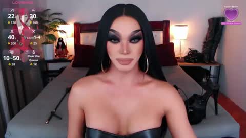 Queen Jenifer online show from July 8, 2026, 1:43 am