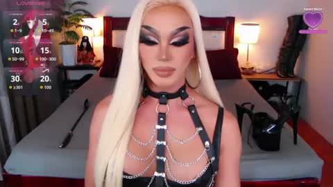 Queen Jenifer online show from July 10, 2026, 2:49 am