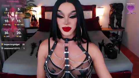 Queen Jenifer online show from July 24, 2026, 4:21 am