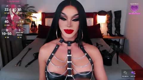 Queen Jenifer online show from July 26, 2026, 4:53 am
