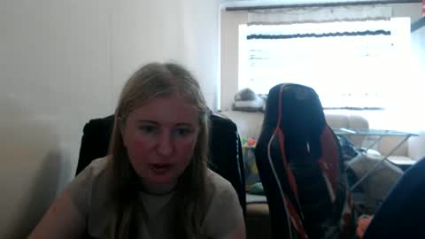 JenisAndPeter online show from June 14, 2026, 4:09 pm