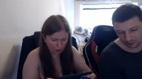 Snapshot of jenisandpeter chatting on July 9, 2026, 8:07 am JenisAndPeter online show from July 9, 2026, 8:07 am