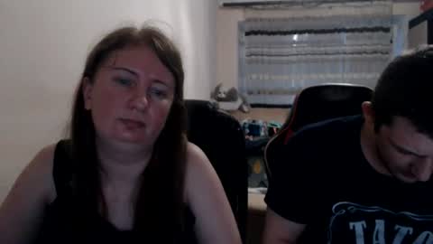 Snapshot of jenisandpeter chatting on July 22, 2026, 6:11 pm JenisAndPeter online show from July 22, 2026, 6:11 pm
