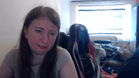 Snapshot of jenisandpeter chatting on July 24, 2026, 6:11 am JenisAndPeter online show from July 24, 2026, 6:11 am