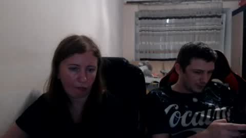 Snapshot of jenisandpeter chatting on July 27, 2026, 7:32 pm JenisAndPeter online show from July 27, 2026, 7:32 pm